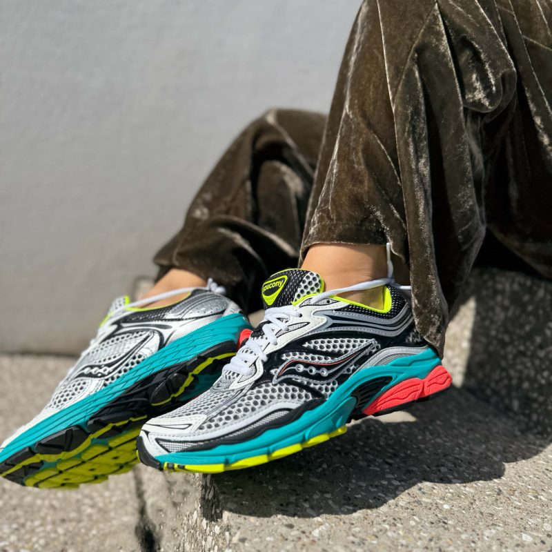 Sneaker Progrid Omni 9 Silver/Mutant